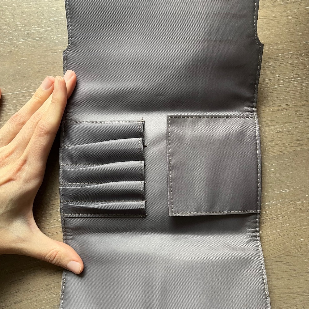 MUST GO Laura Mercier Makeup Brush Pouch